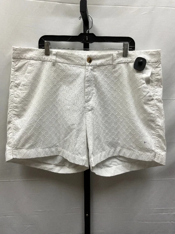 White Shorts Old Navy, Size 18 Sophisticated Men's 