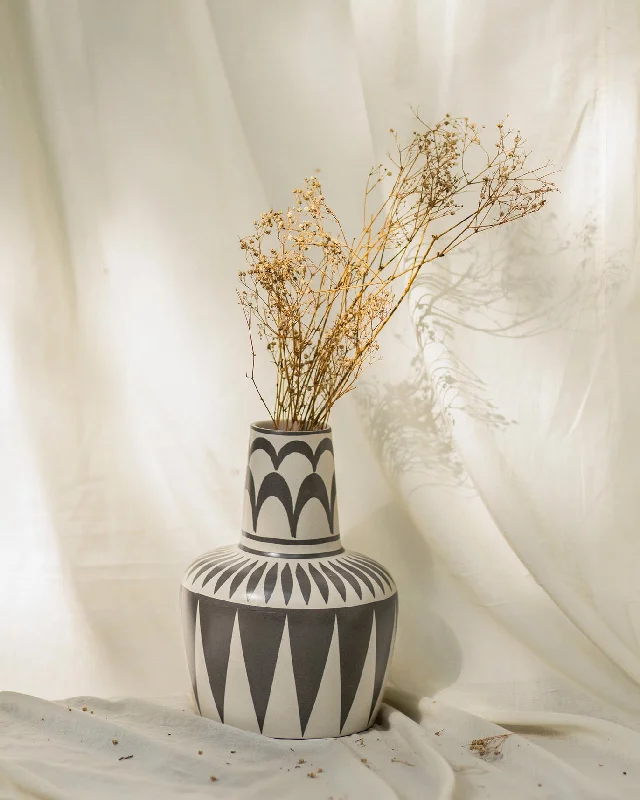 Godavari Vase Masculine Men's 