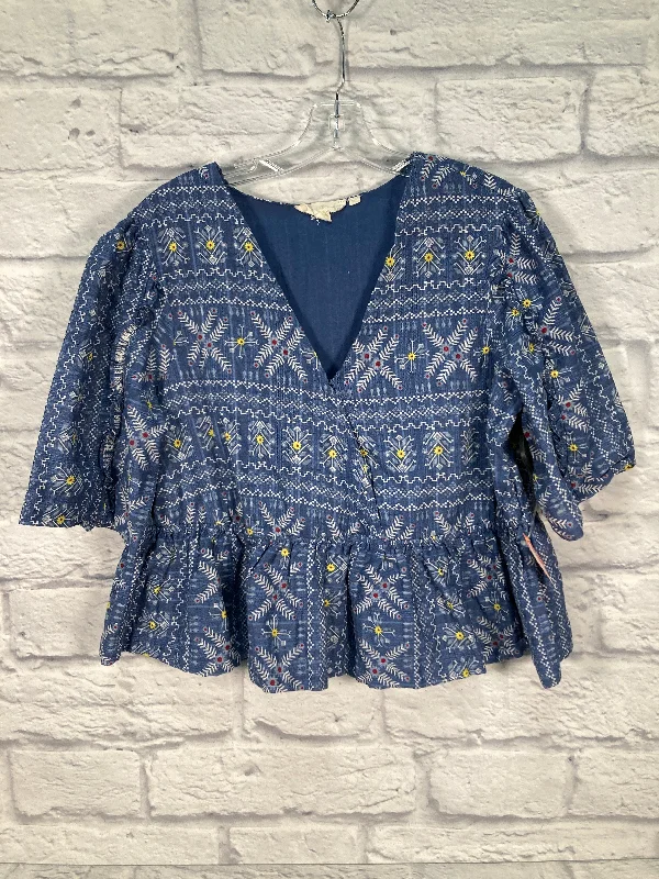 Top Short Sleeve By Anthropologie In Blue & White, Size: Xl Streetwear Style
