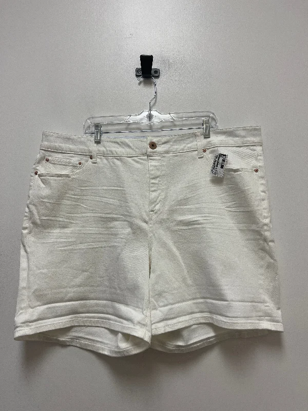 White Shorts America Rag, Size 22 Gym