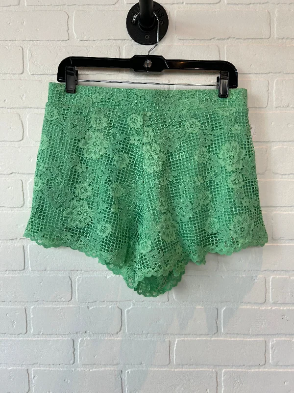 Shorts By Clothes Mentor In Green, Size: 8 Monochromatic Office Style