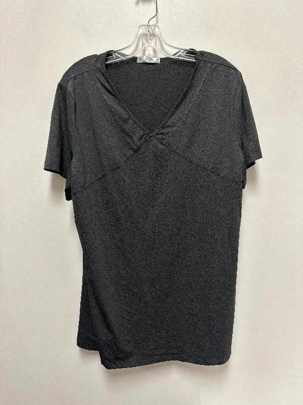 Athletic Top Short Sleeve By Clothes Mentor In Grey, Size: 2x Athletic Men's High