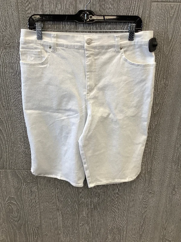 White Shorts Gloria Vanderbilt, Size 12 Sleek Men's Contemporary 