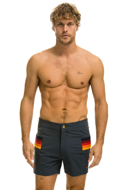 MEN'S HORIZONTAL 5 STRIPE FLEX SHORTS - TITANIUM Laid
