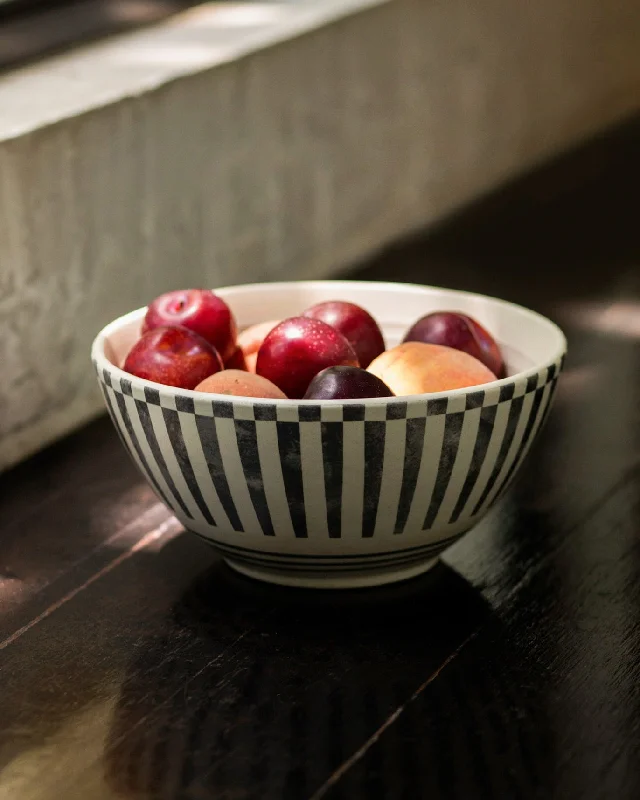 Periyar Serving Bowl Sleek Men's Metallic