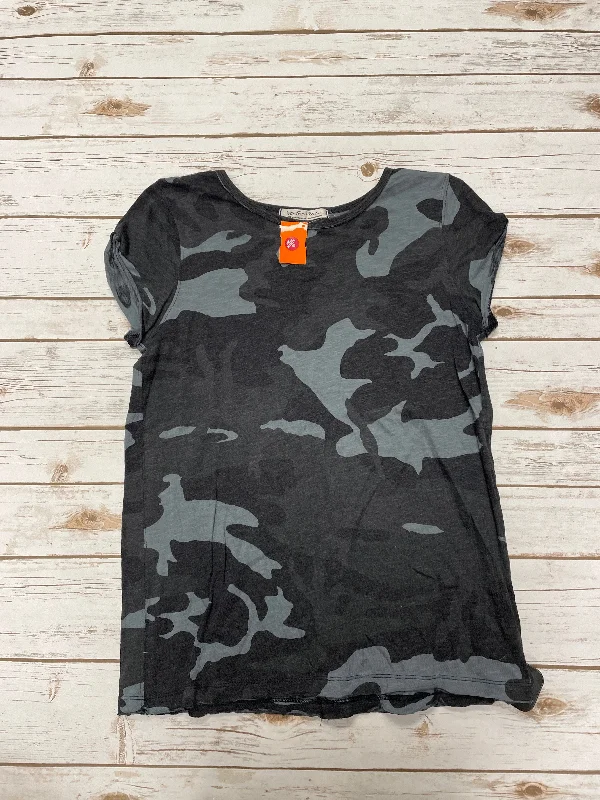 Top Short Sleeve By We The Free In Camouflage Print, Size: L Bold Men's Statement