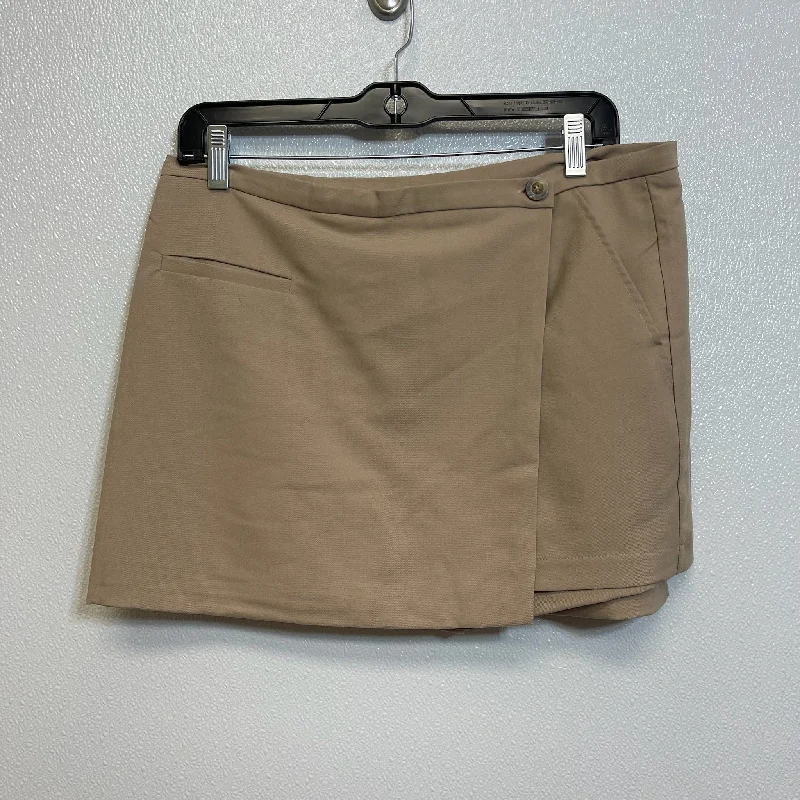 Shorts By Clothes Mentor In Tan, Size: L Relaxed Men's Beach