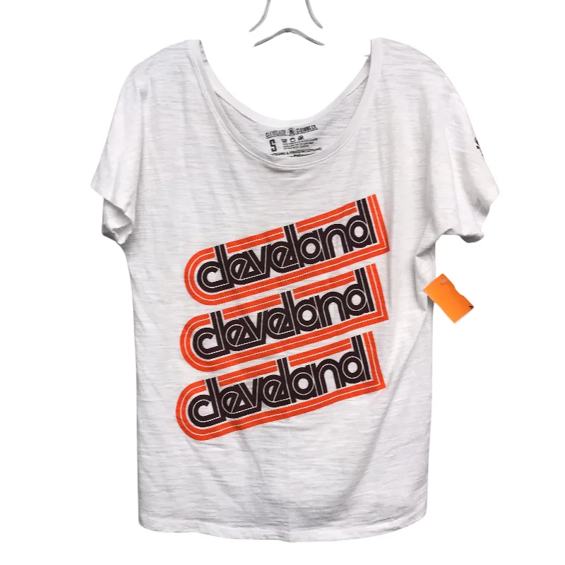 Athletic Top Ss By Cleveland Clothing In White, Size:S Stylish Men's Tropical 