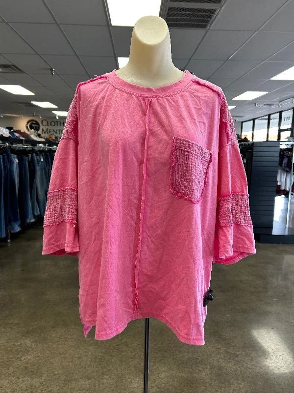 Top Short Sleeve By Bibi In Pink, Size: M Modern Men's Geometric