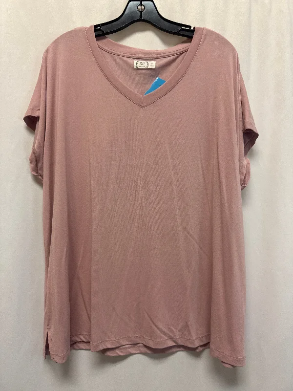 Top Short Sleeve By Maurices In Pink, Size: 1x Tailored
