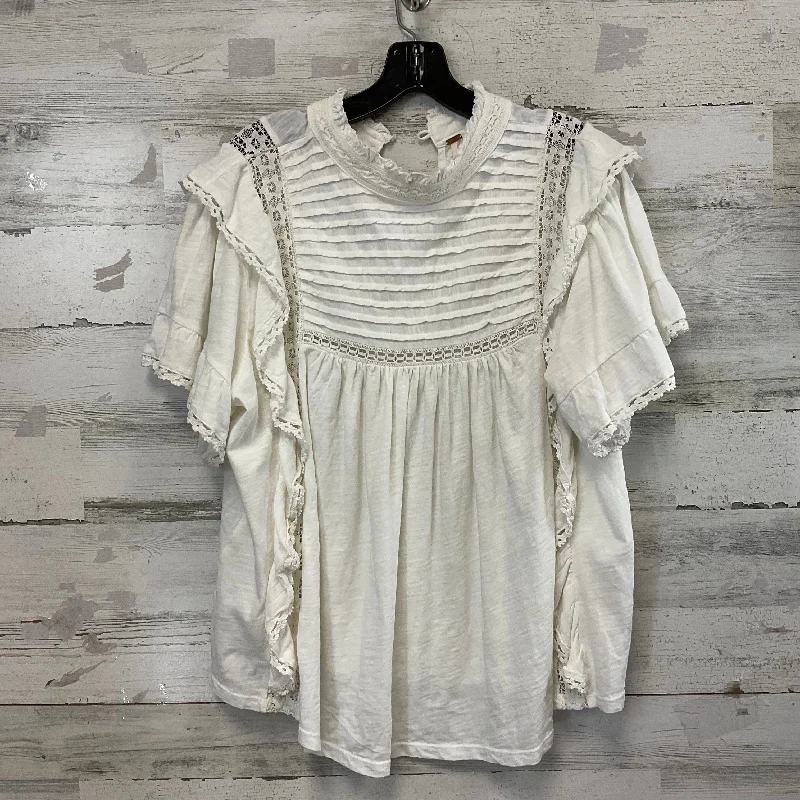 Top Short Sleeve By Free People In Cream, Size: L Monochromatic All