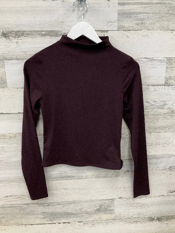 Athletic Top Long Sleeve Collar By Express In Maroon, Size: S Athletic Men's High