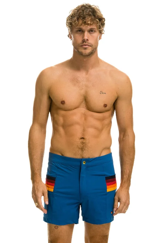 MEN'S HORIZONTAL 5 STRIPE FLEX SHORTS - SEA Stylish Men's Neon