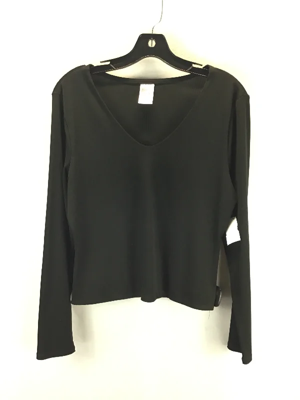 Top Long Sleeve Basic By No Boundaries  Size: L Artistic Men's Hand