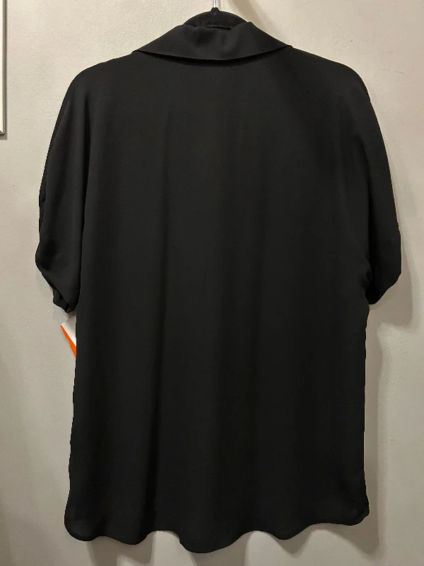 Top Short Sleeve By Cabi In Black, Size: M Elegant Men's Cashmere