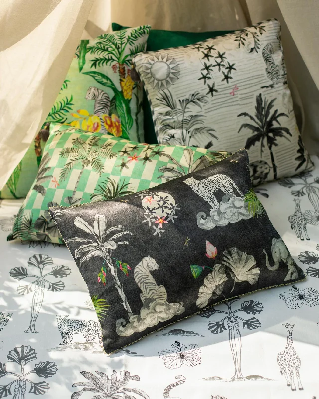 Periyar Lumbar Cushion Cover Dynamic Men's Glow