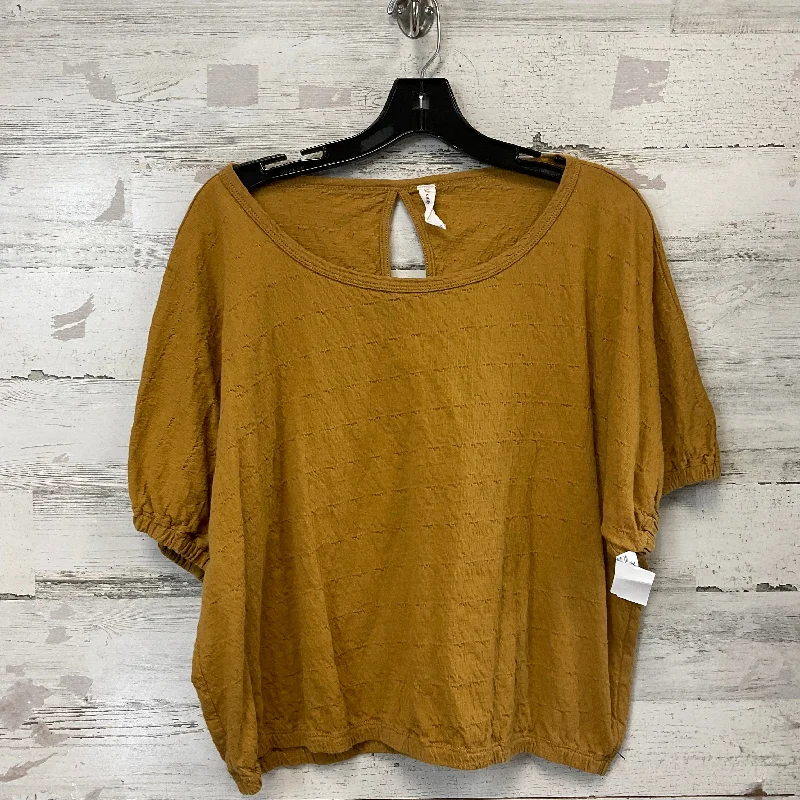 Top Short Sleeve By Daily Practice By Anthropologie In Yellow, Size: M Cozy Men's Winter