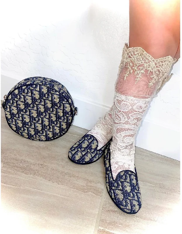Aida Lace Sock Monochromatic Office Style